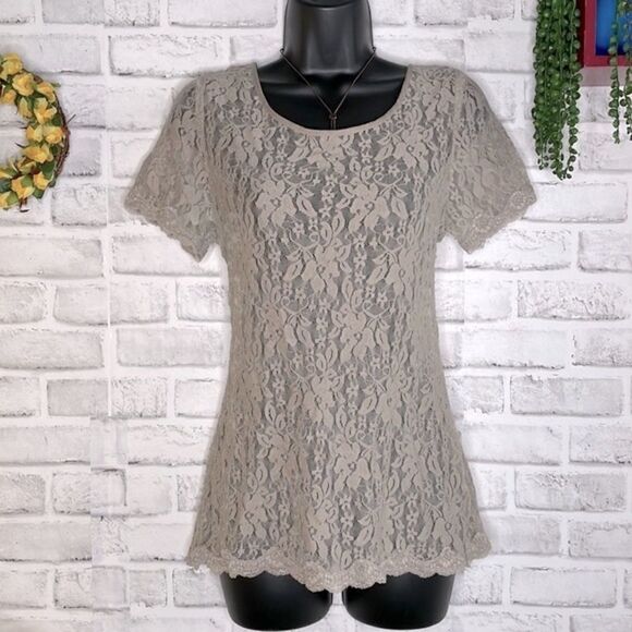 Express All Over Lace Khaki Top Short Sleeve Blouse - Picture 2 of 7